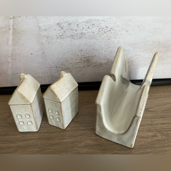Cottagecore Ceramic Homes Set of Salt & Pepper Shakers + Napkin Holder - Picture 2 of 6